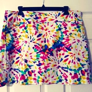 New...multicolor skort by Attyre New York...